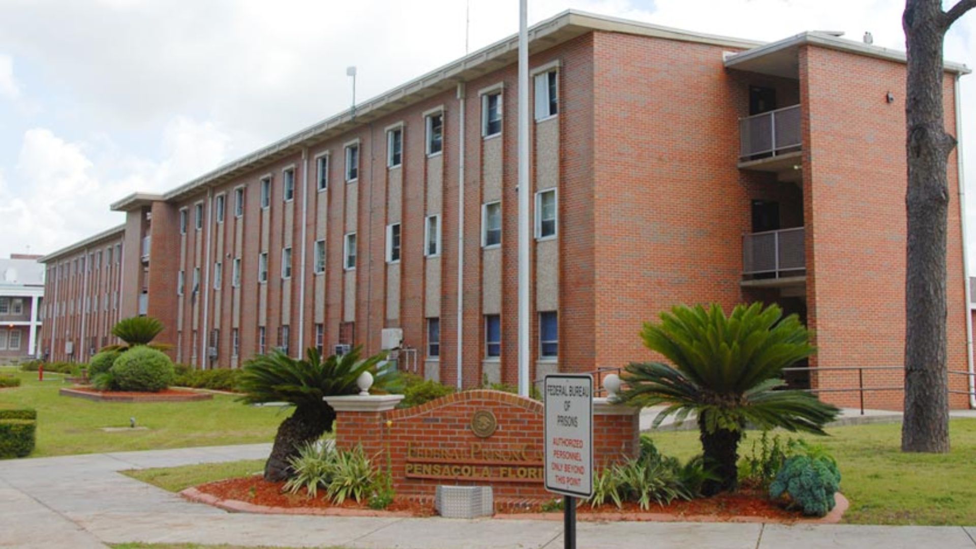 The 20 Best Federal Prison Camps to Serve Your Time
